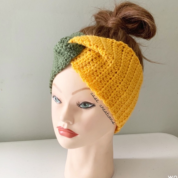 Crochet Color Block Twisted Ear Warmer Headband Homemade - Picture 1 of 7